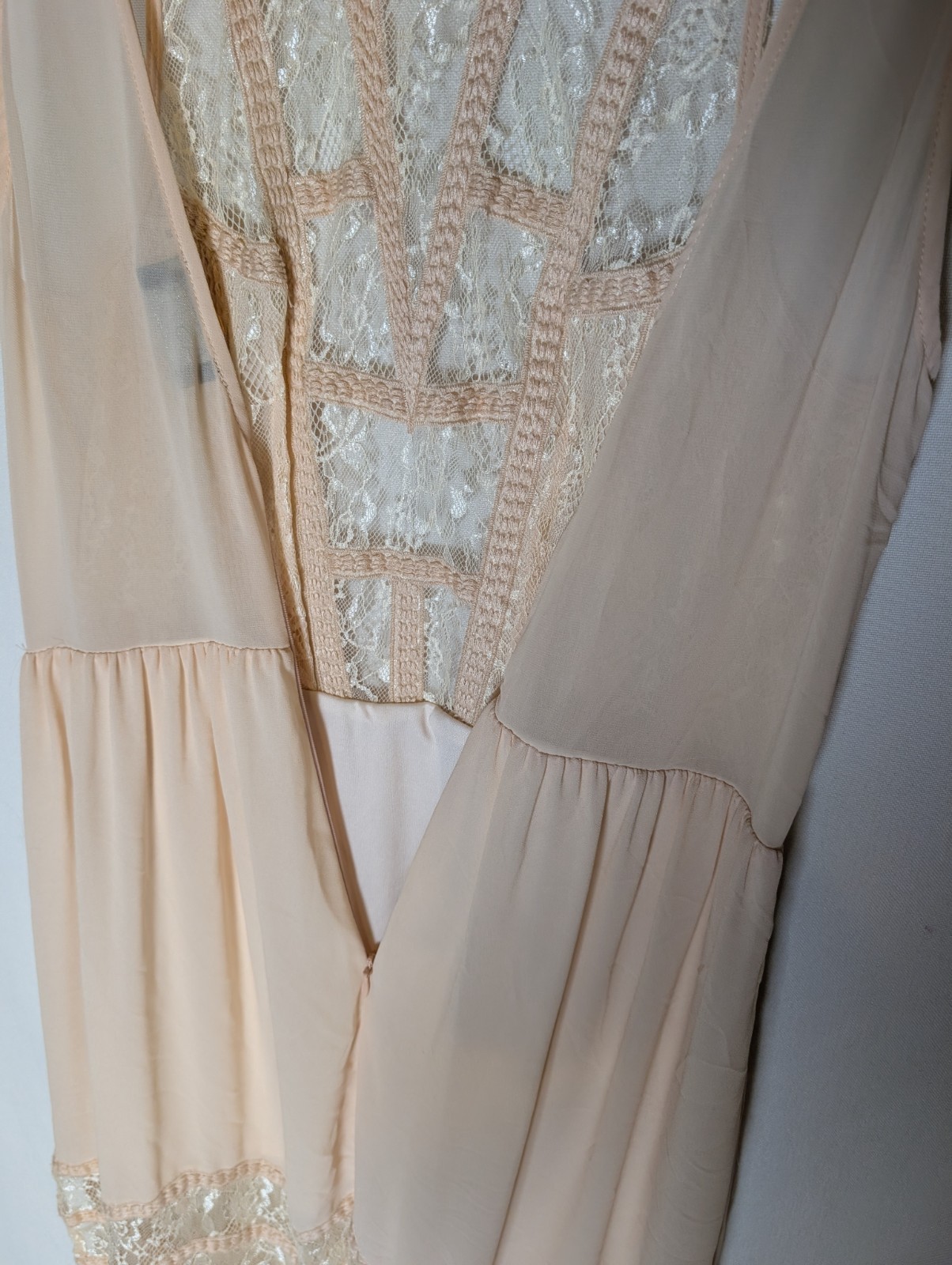 ASTR Light Pink Lace Semi Sheer Maxi slip Dress Side Slits Sz M