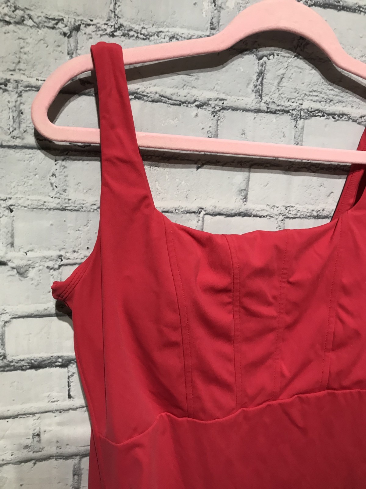 Halara, Women L, Red Sleeveless Stretch Active Athletic Bodycon Inner Bra Dress