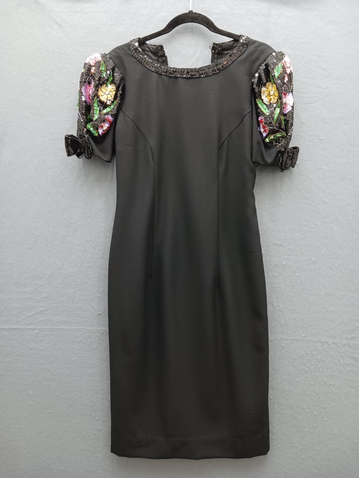 Unknown Women’s Sheath Knee Length Black Sequined Floral Vintage Cocktail Dress