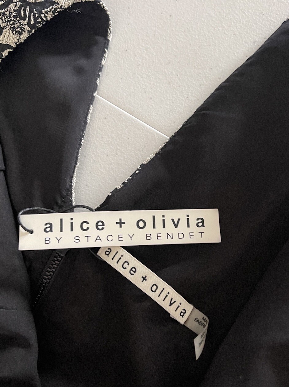 NWT Alice+Olivia Black Ivory Mini Dress Deep Plunge V Neck Size 12