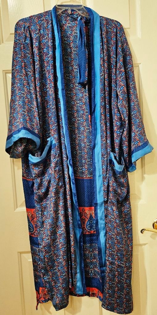 Art Silk Kimono Robe~ Womens One Size~ Kimono w/Tie ~Paisley ~ Blue, Red ~ New