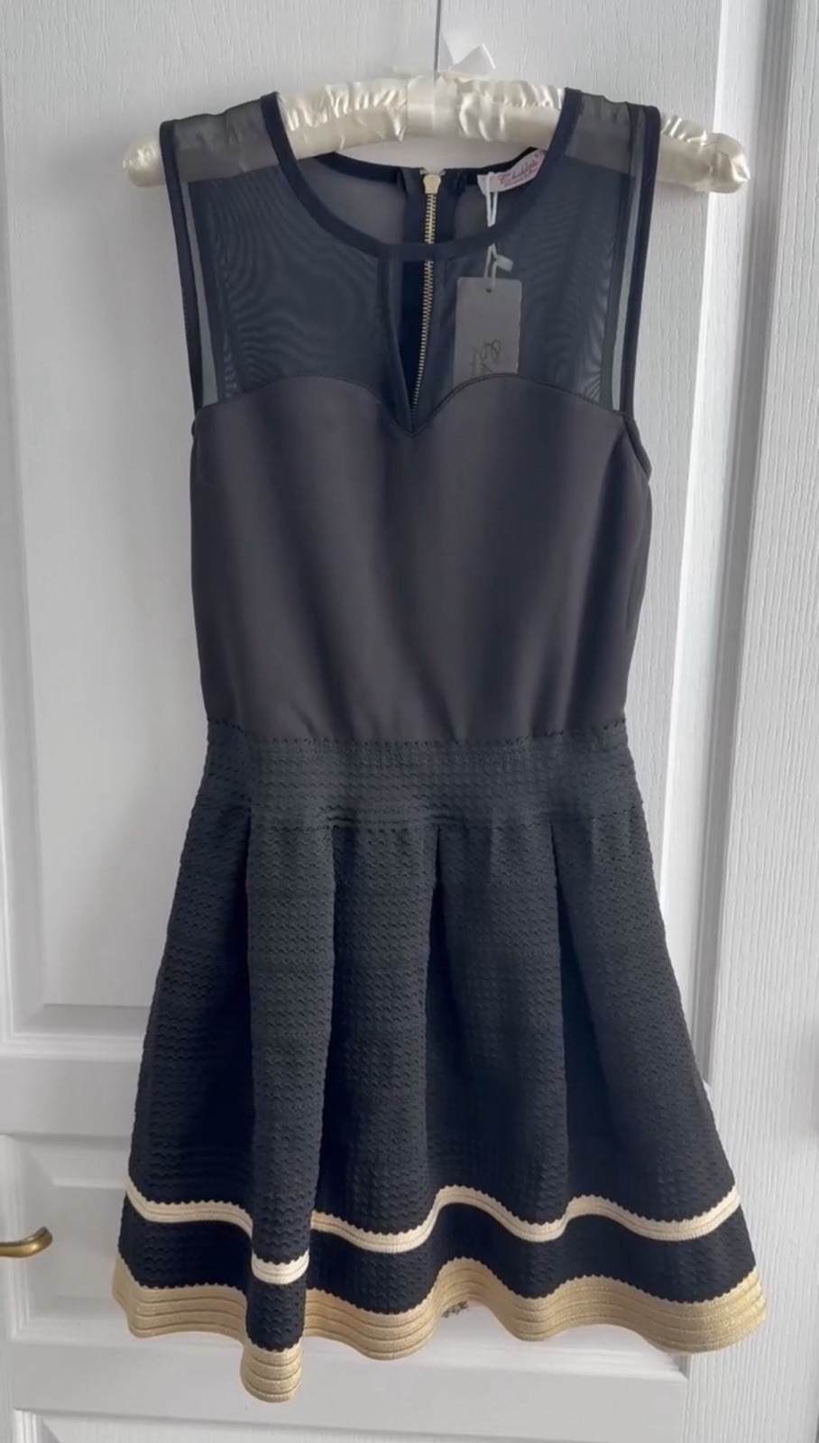 Choklate Black/Gold Fit & Flare Short Dress Sheer Mesh Yoke Pleated Zip Size S