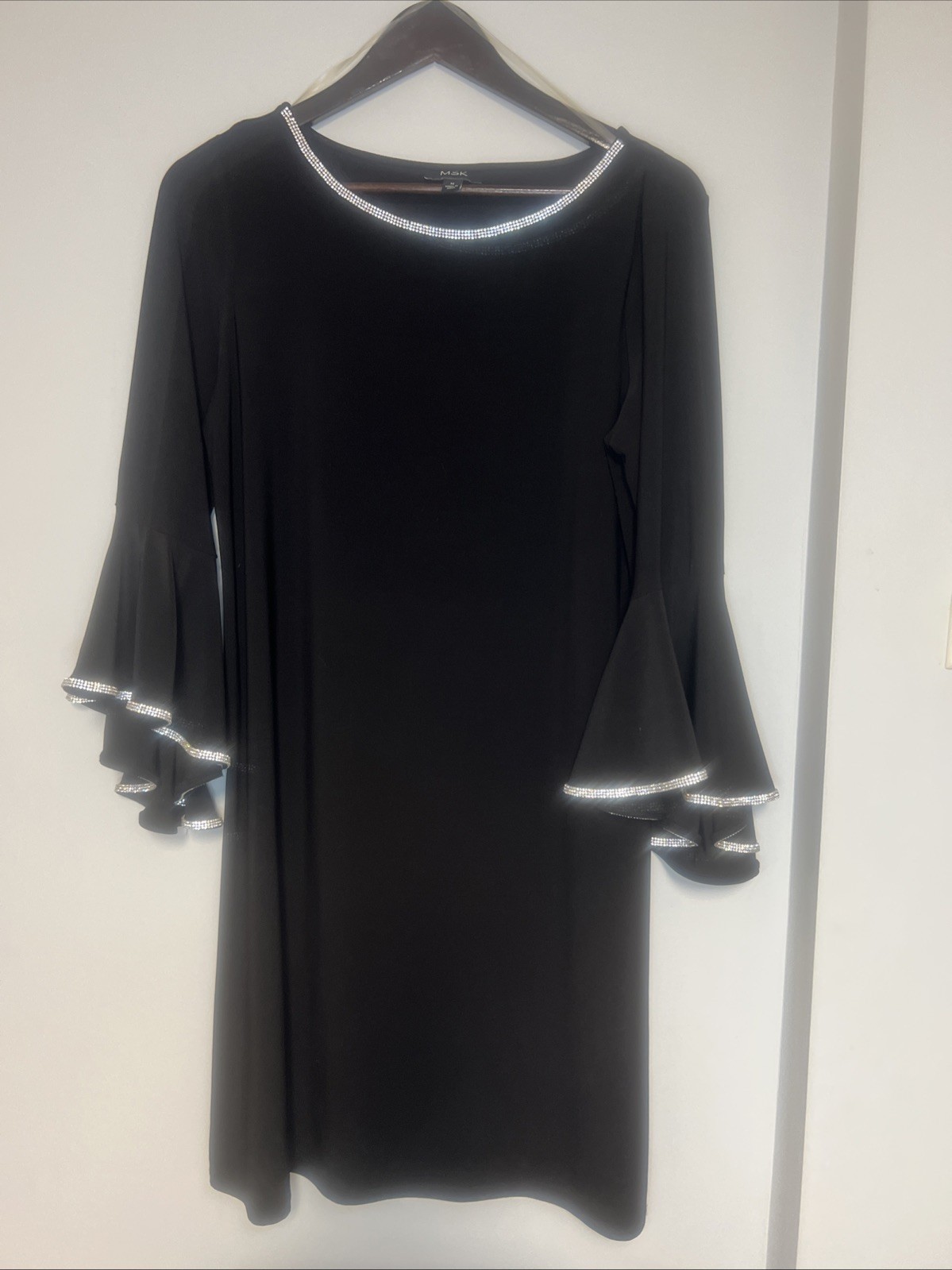 MSK Women’s Black Sequin Round Neck Cocktail Bell Bottom Sleeve Size Medium
