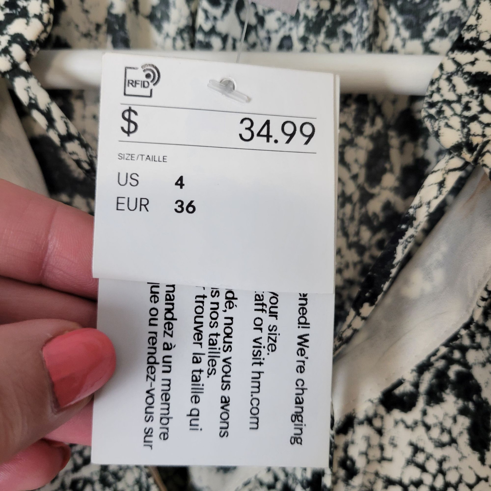 NEW H&M Snakeskin Patterned V-Neck Long Sleeve Dress Size 4
