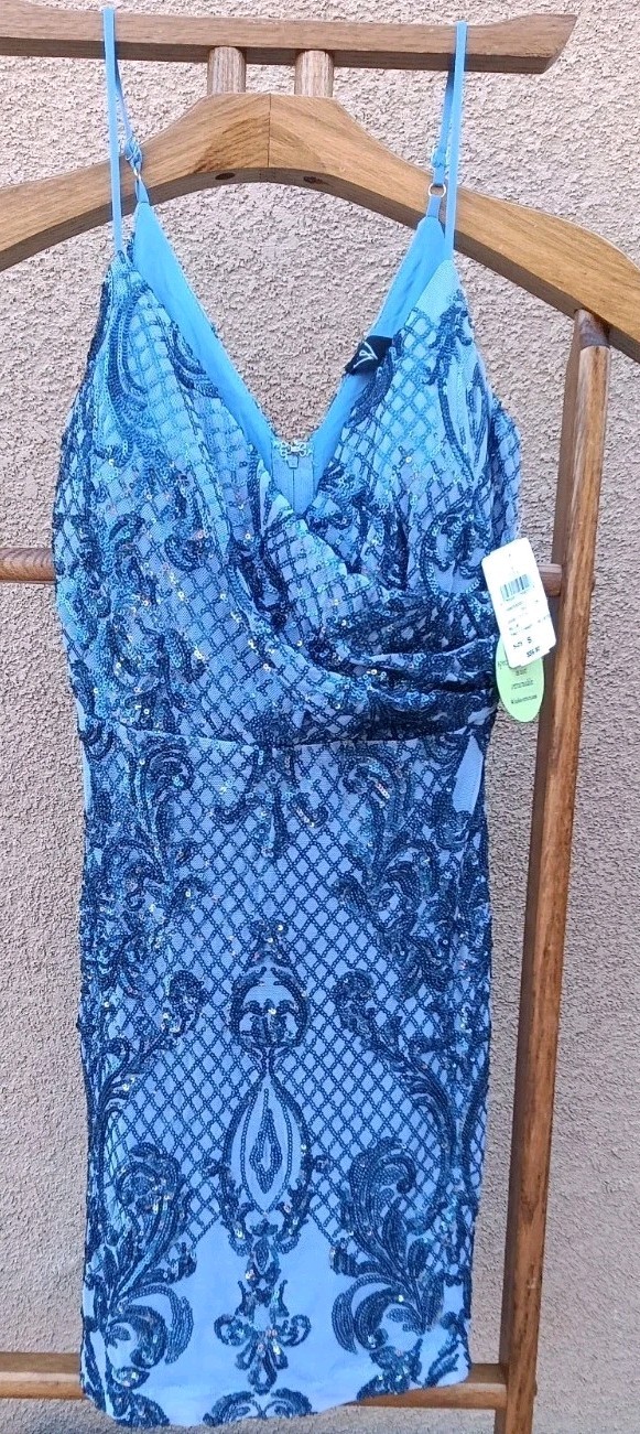 NWT Windsor Ella Sequin Mesh Bodycon Dress Blue Purple Size Small 💙💜