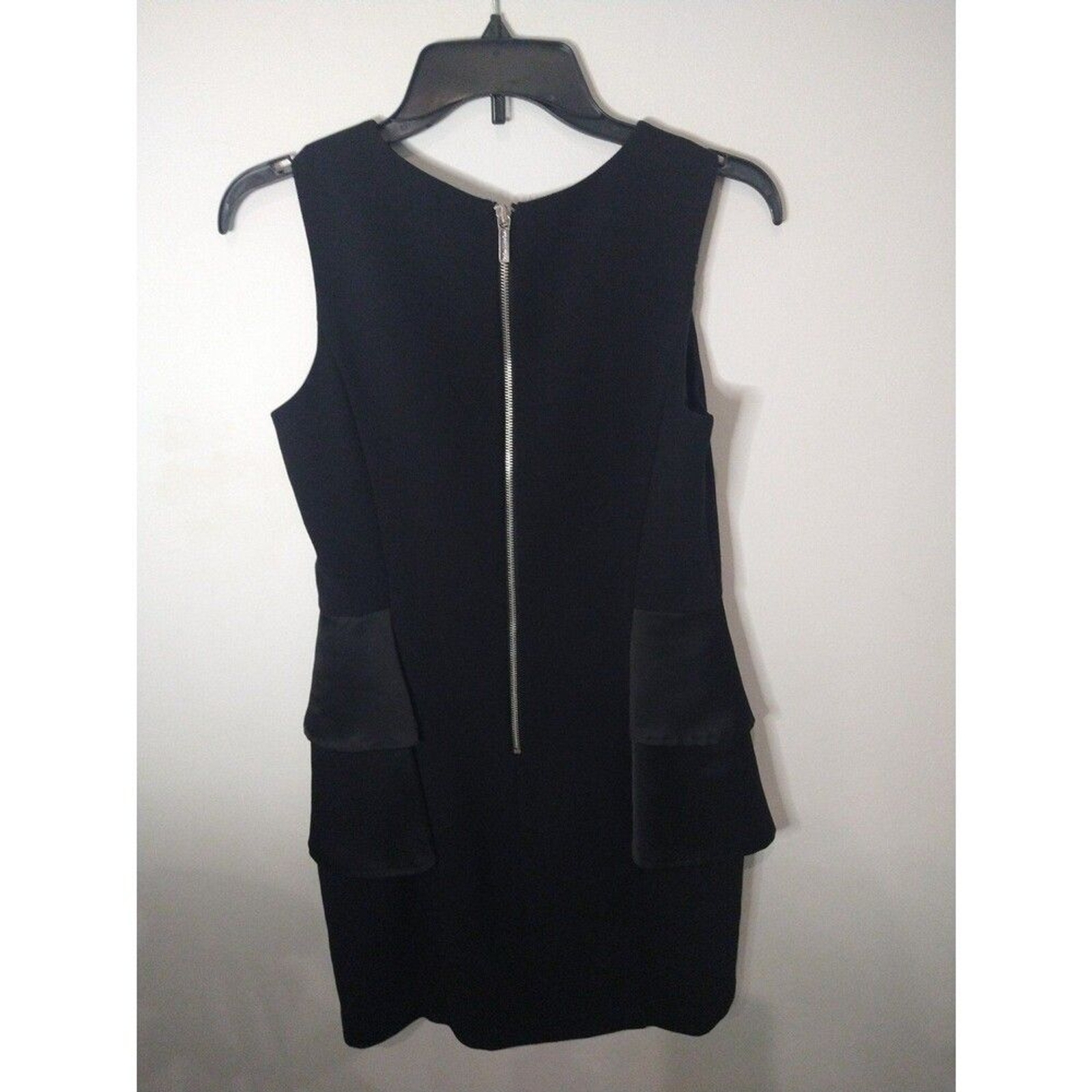 Michael kors sleeveless black dress Size 4 Officey Classy City