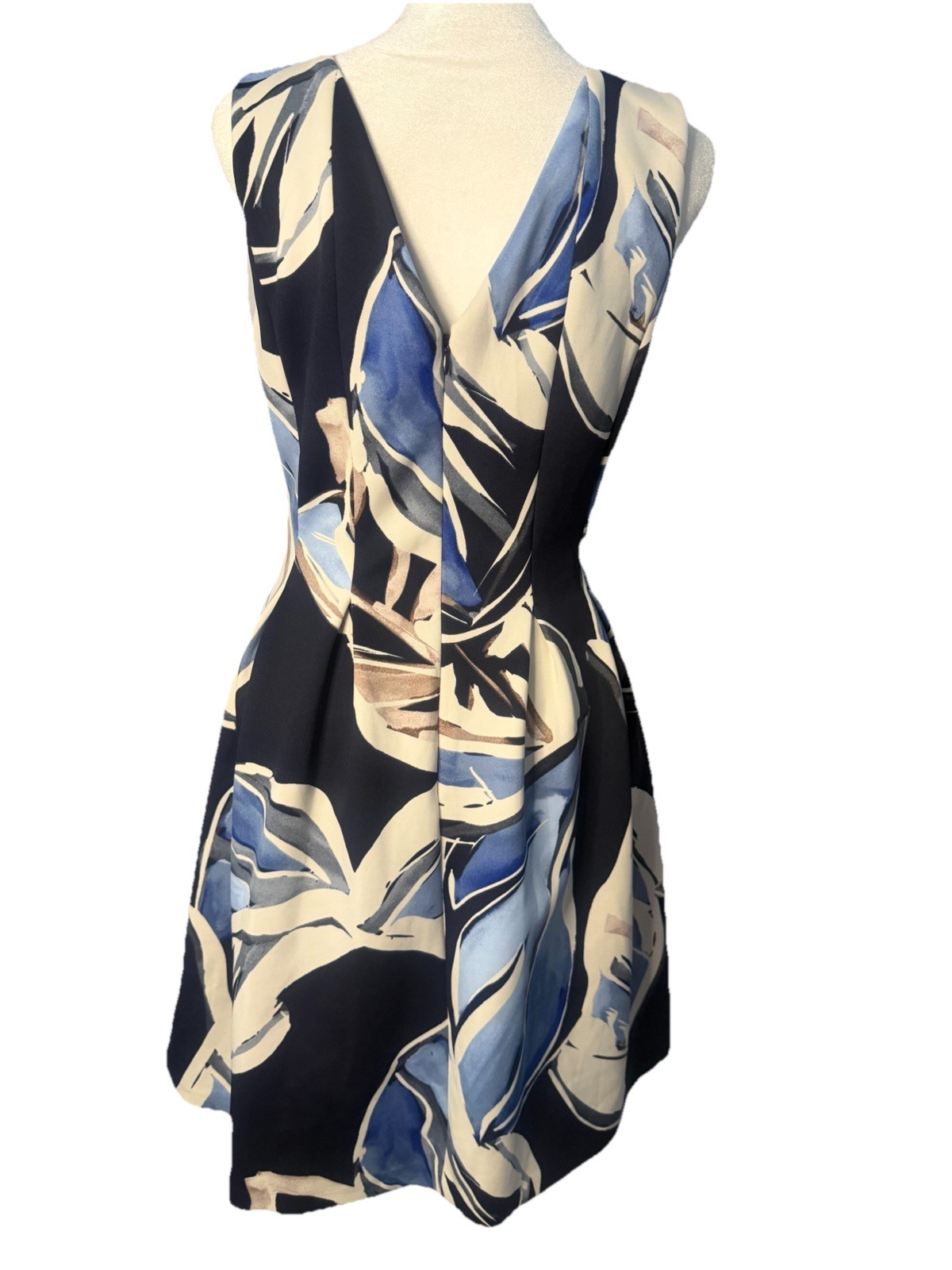 Vince Camuto Sleeveless Abstract A-Line Dress Blue Beige White Lined V-Neck 6