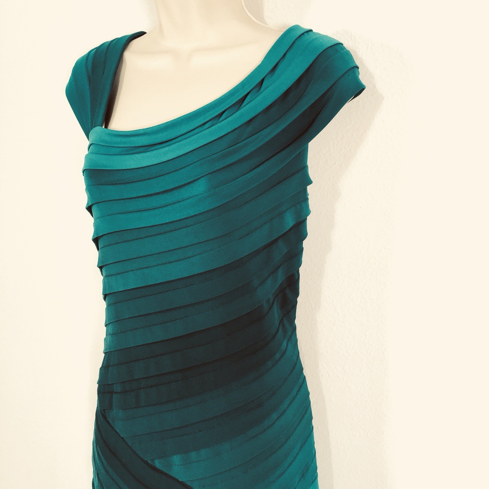 Tadashi Collection Sz L Teal Blue Green Ombré Stretch Bandage Pencil Dress