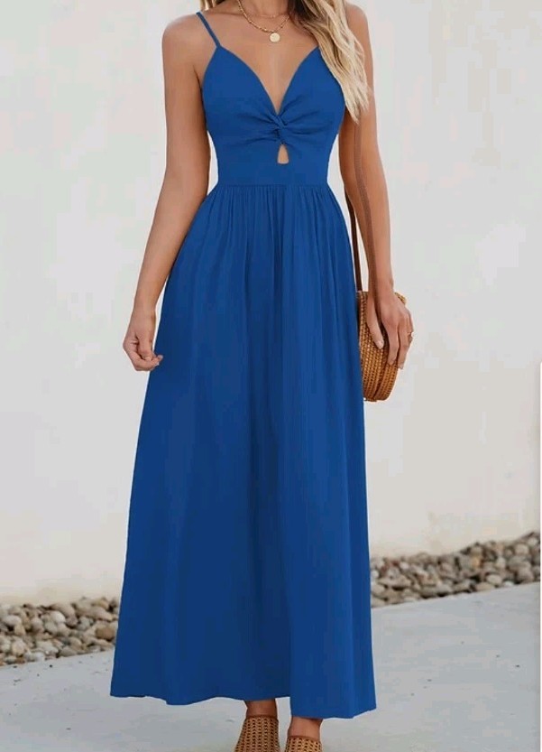 NWT Cupshe Women’s Blue Sweetheart Twist & Keyhole Maxi Dress Size Small