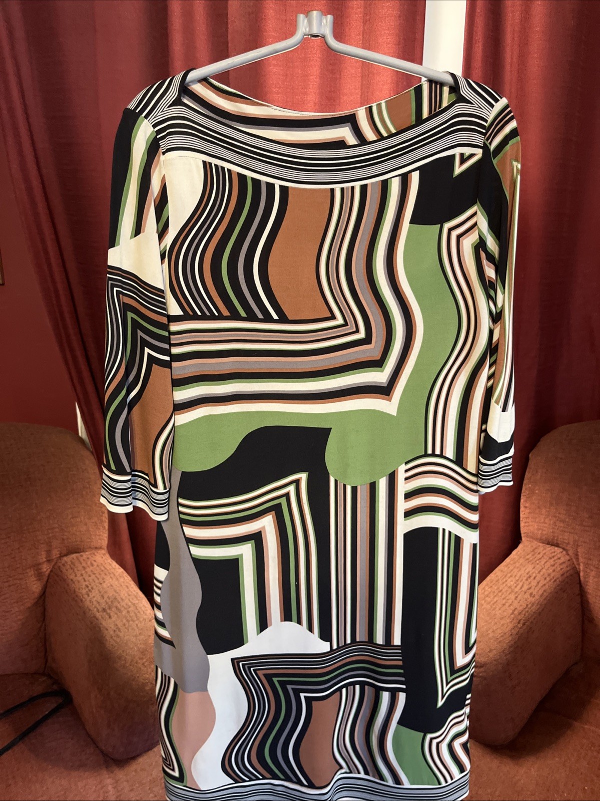 Ali Ro Abstract Retro Mod Print. Size 8. Polyester/Spandex. Excellent Condition
