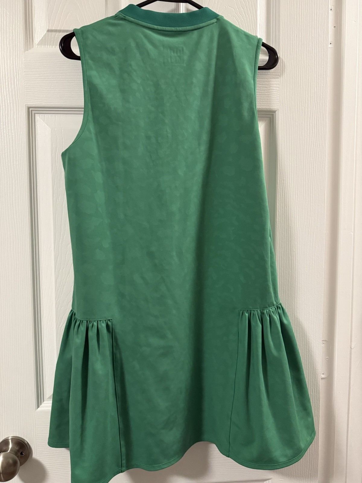 Emily McCarthy Sleeveless V-neck dress Kelly green Small