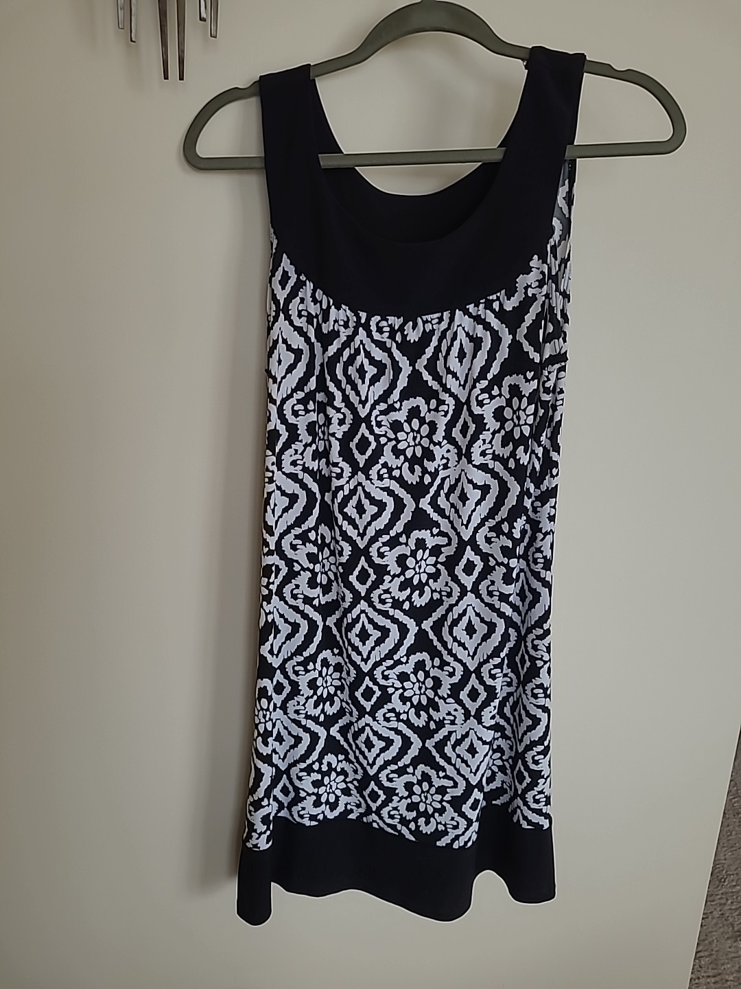 Women’s Large Black & White Stretch Fabric Shift Dress Coverup Wrapper Brand EX