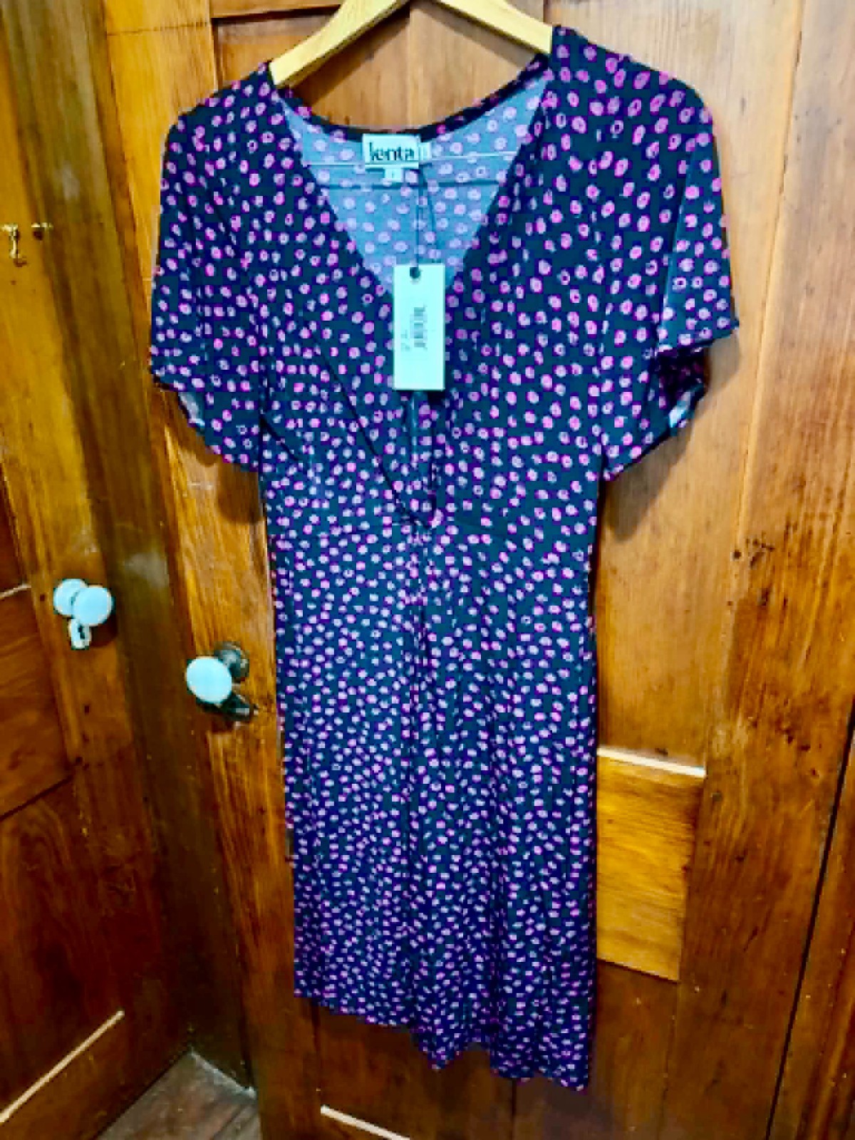 NWT Leota Midi twist-front bodice v-neck Short Sleeve dress Appaloosa Black L