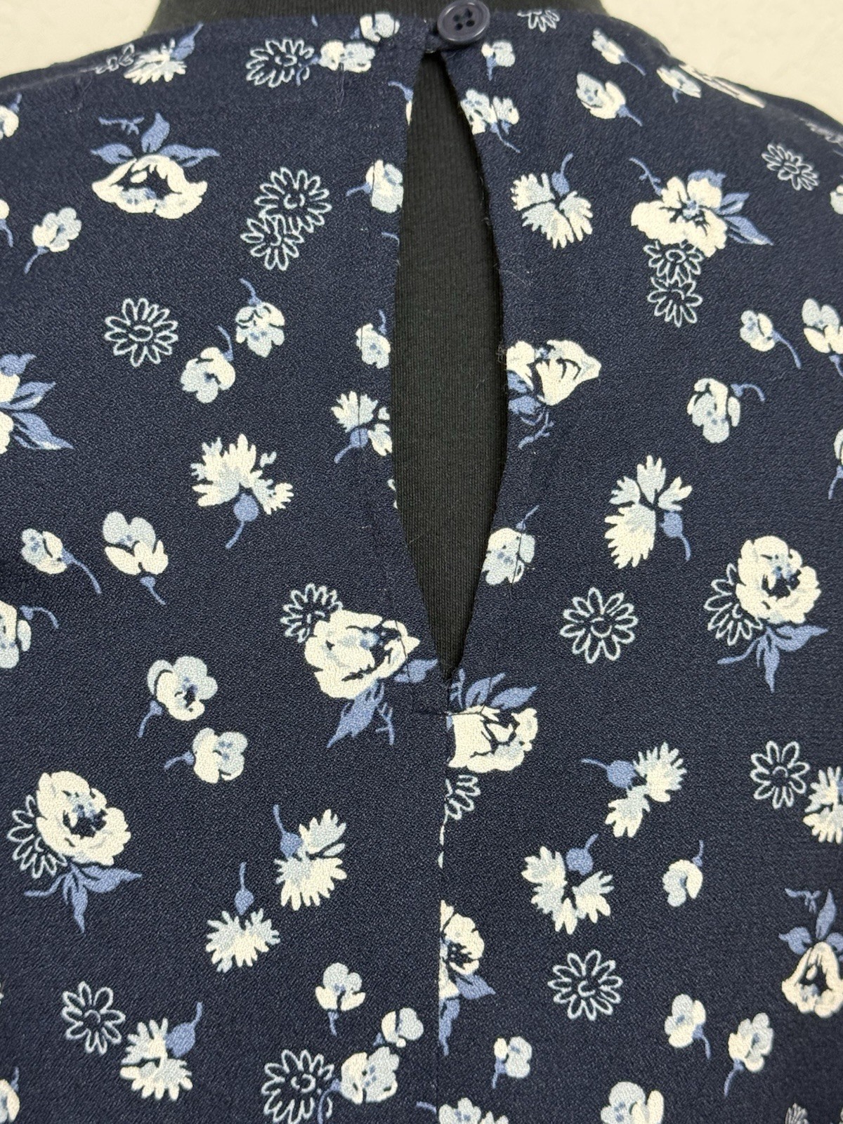 Reformation Beth Dress Blue Floral Mini Keyhole Button Back Shift XS Moody