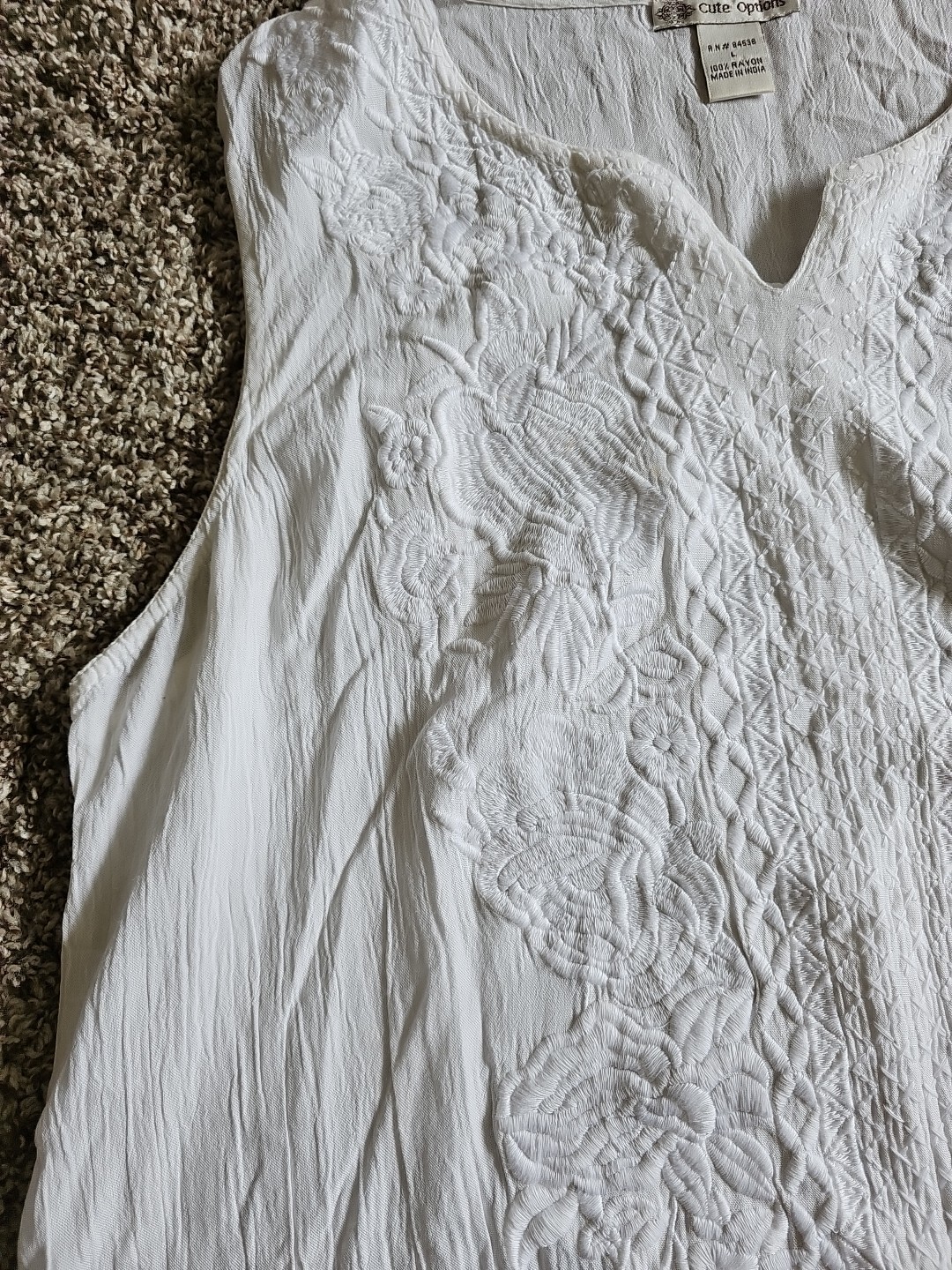 Cute Options Size L 100% Rayon White Sleeveless Embroidered Dress. C34