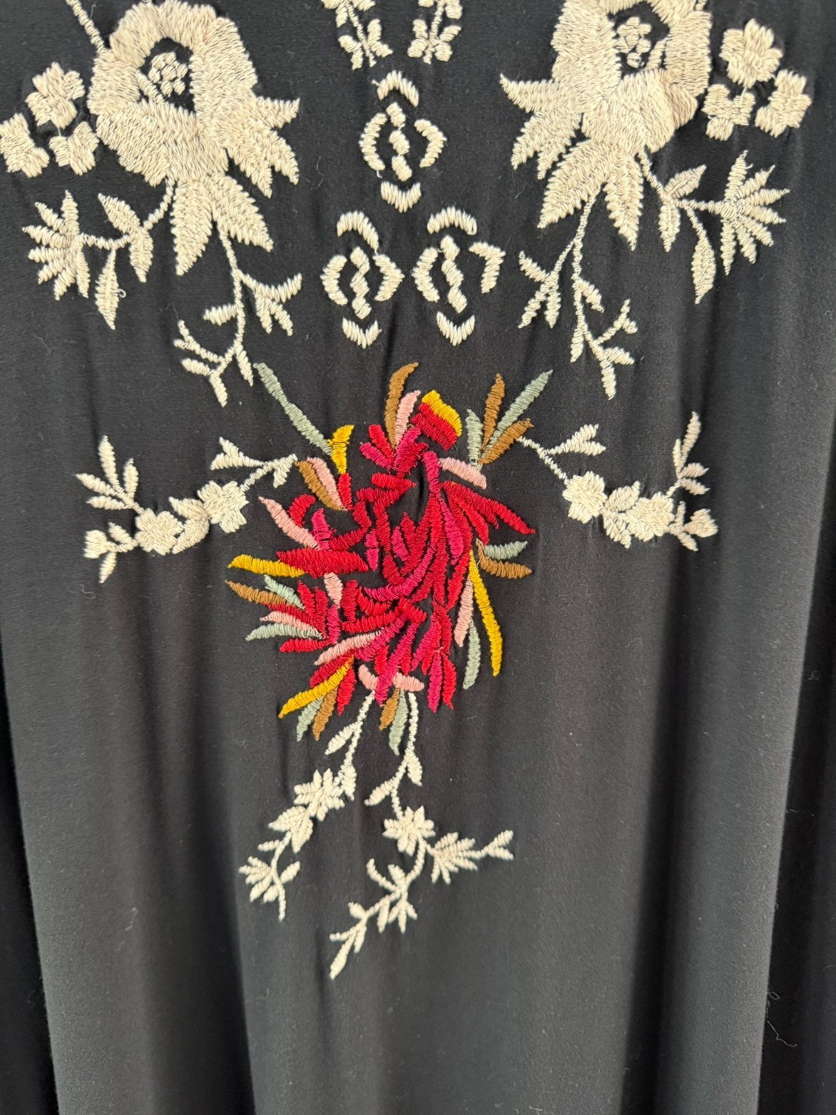 Caite Embroidered Floral Boho Swing Dress Black V Neck 3/4 Sleeve Medium