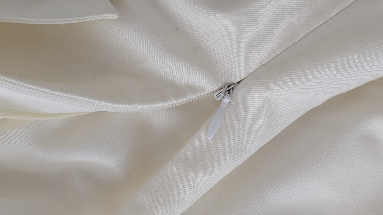 Ted Baker Sleeveless Cream Dress UK3 -E15