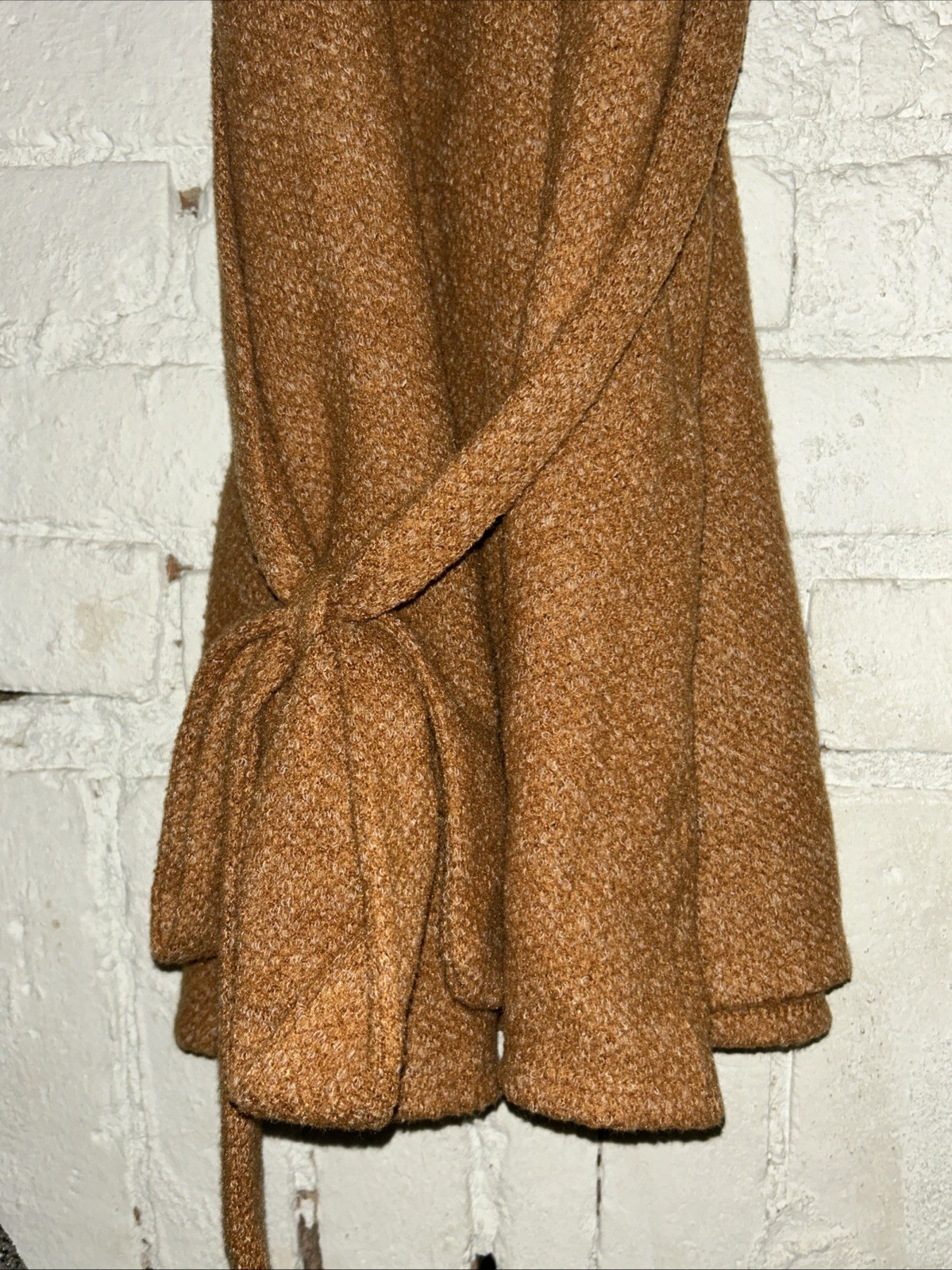 Betsey’s Boutique Shop Cognac Long Sleeve Front Tie Sweater Dress Size Medium