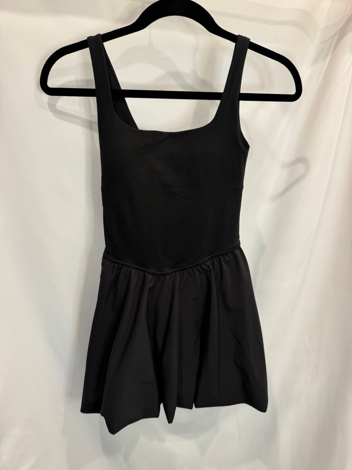 Hollister Gilly Hicks dress, Bubble Skirt!!! Built In Bra And Shorts. XXS