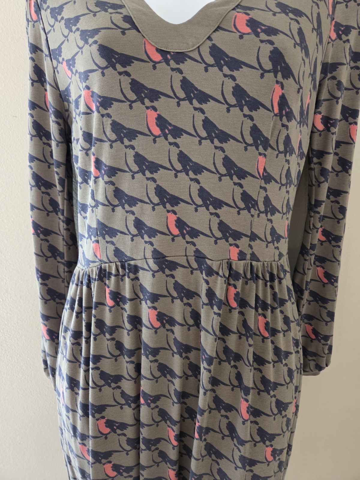 Boden Green V Neck Midi Maxi Dress With Red Robin’s US 12 (UK 10)