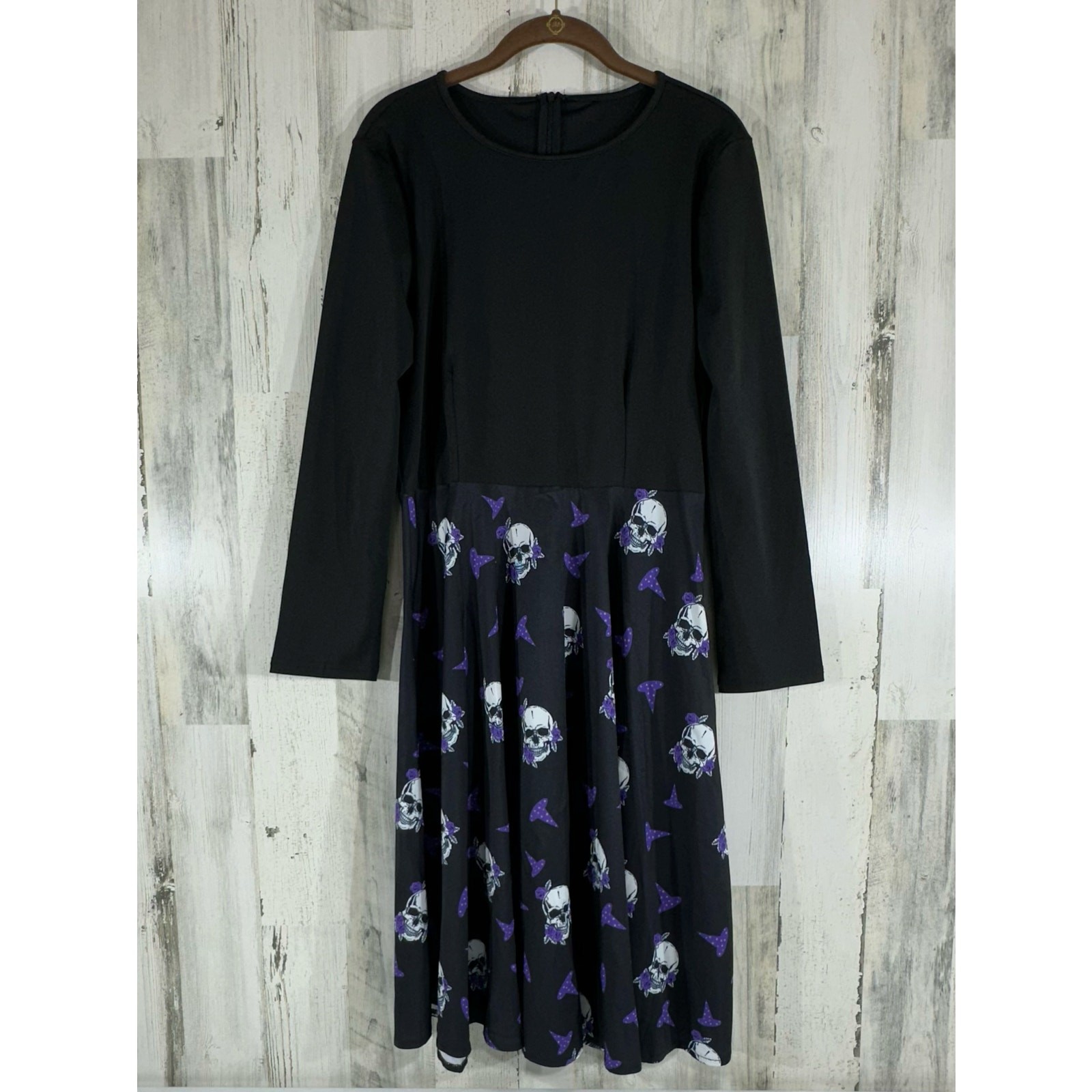 Halloween Dress Size Medium Witch Hat Skulls Fit & Flare Midi Stretchy