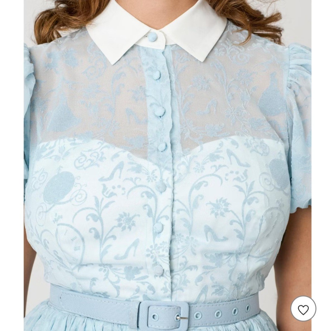 DISNEY CINDERELLA X UNIQUE VINTAGE THE CLOCK STRIKES MIDNIGHT Size Medium