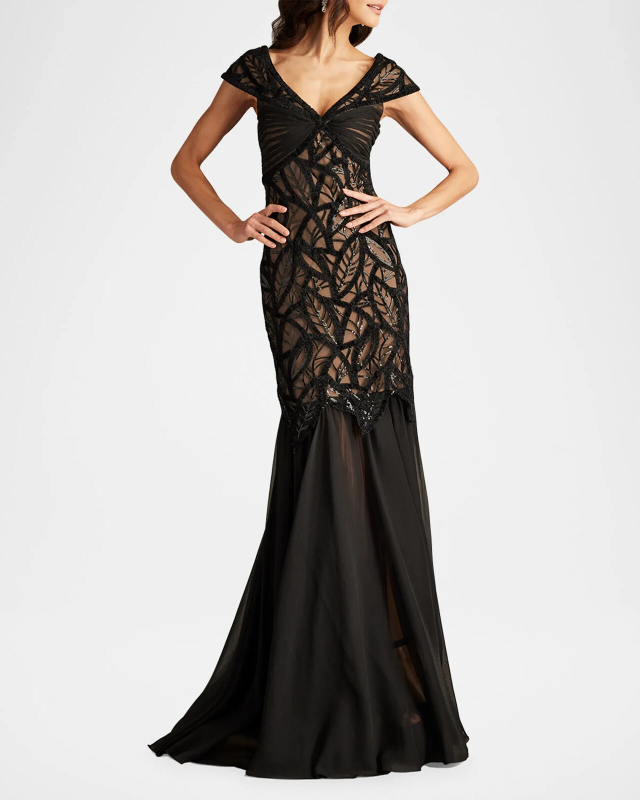 Tadashi Shoji Black Nude Sequin Leaf Velvet Lace Gown Size 4 $558