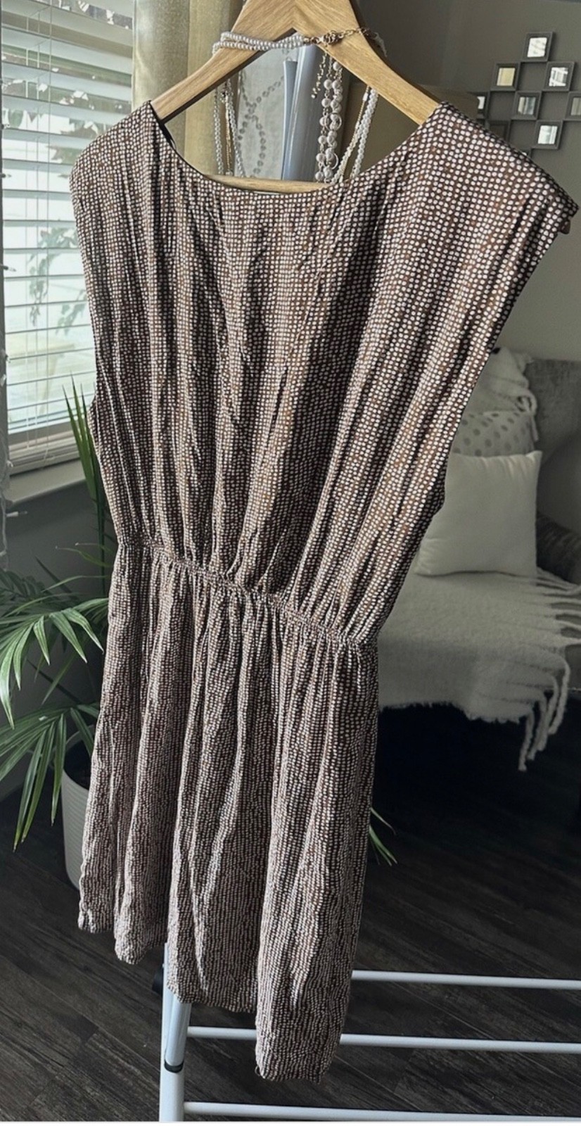 Brand New Zara Basic Brown & White Geometric Dotted Sleeveless Dress – Size L