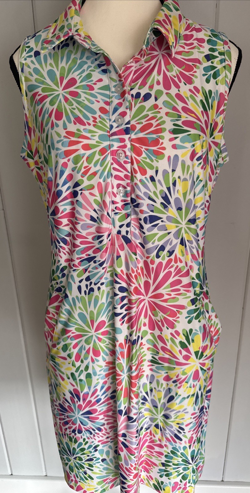 Tee 2 Sea Sleeveless Shift Dress Size M Colorful Golf Tennis Travel Pickleball