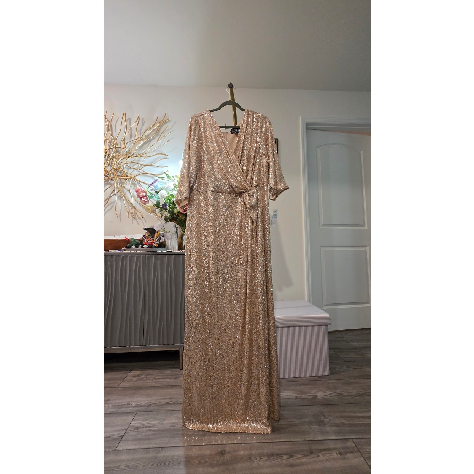 G-27 Alex Evenings Gold Sequin Gown Size 20W NWT – Elegant Wrap Bodice