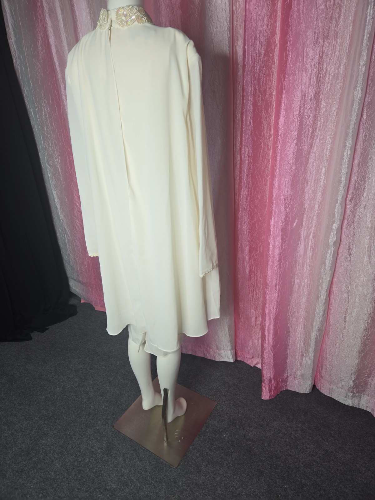 Patra Exquisite Ivory Beaded Sequin Flowy Evening Dress Size 14