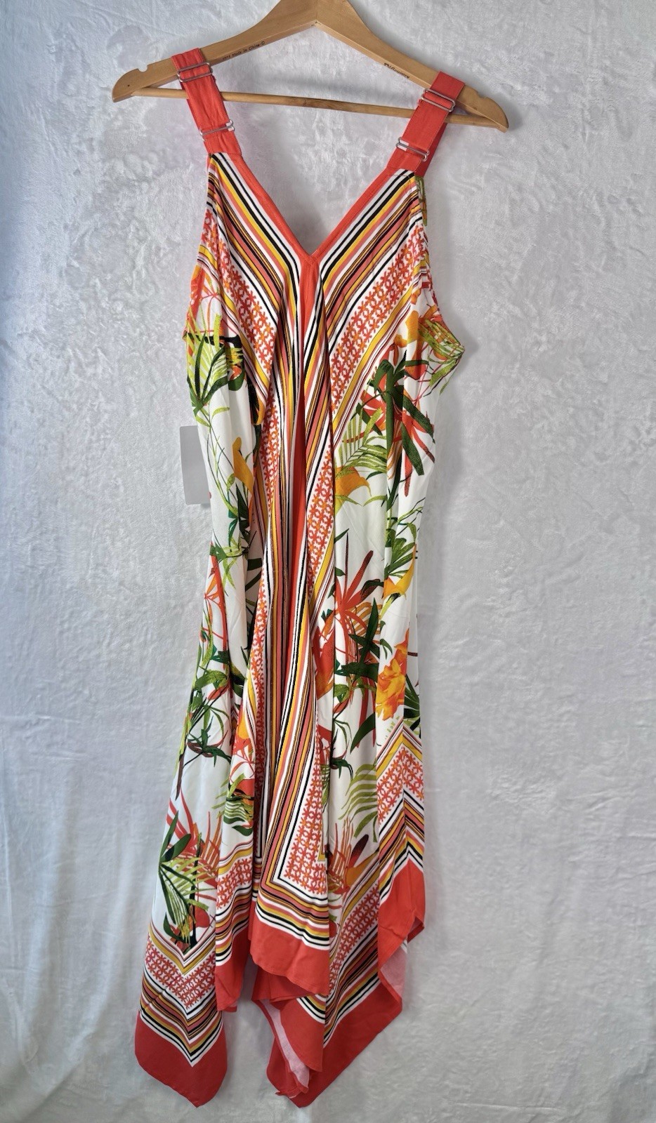 Roaman’s Plus Size Scarf Print Maxi Dress Handkerchief Hem V-Neck Tropical 18/20