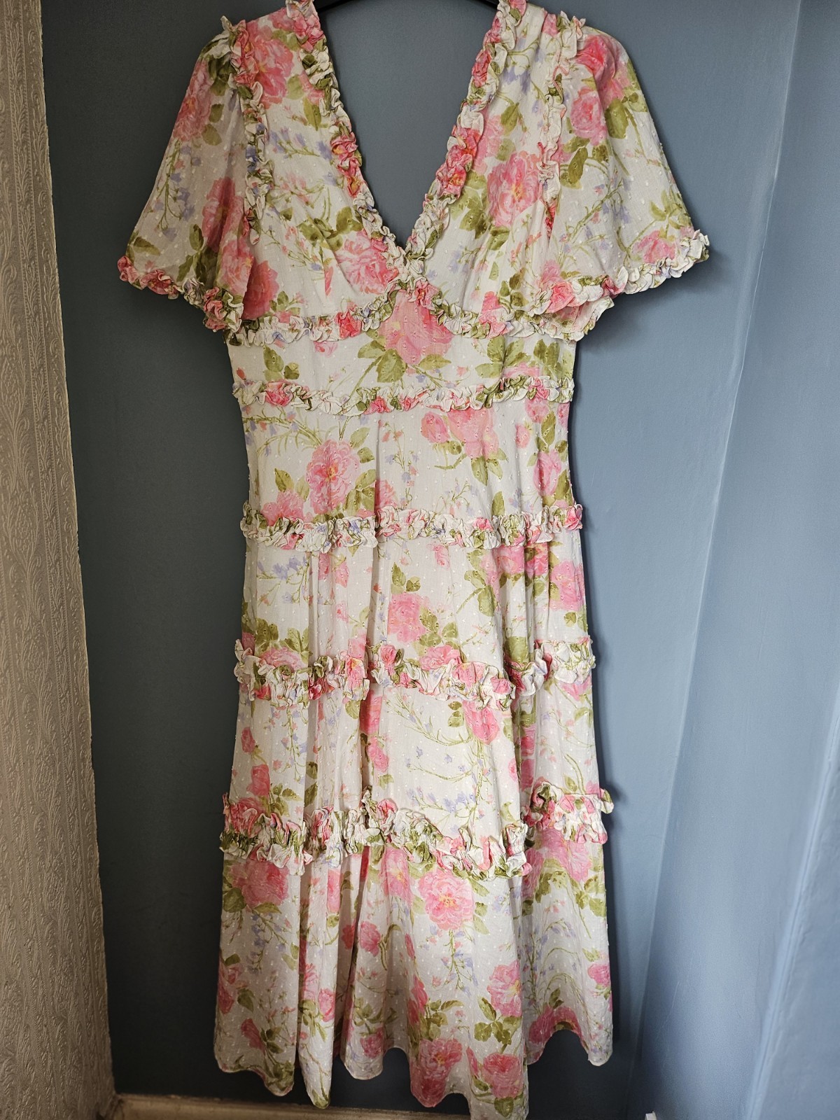 Needle & Thread Ideal Wedding Summer dress.UK 14 Floral design. Length 54 inch