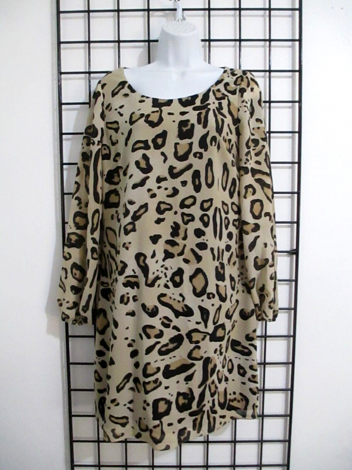 “NEW” BELLE BADGLEY MISCHKA 🌸 SIZE 10 / 38″ BUST==SHORT / SHIFT DRESS