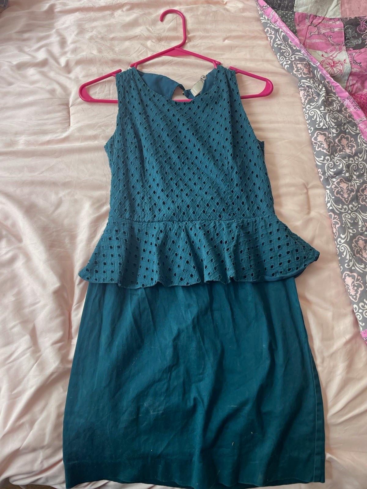 Banana Republic Blue Solid Eyelet Ruffle Peplum Sheath V-Neck Zip Dress 2