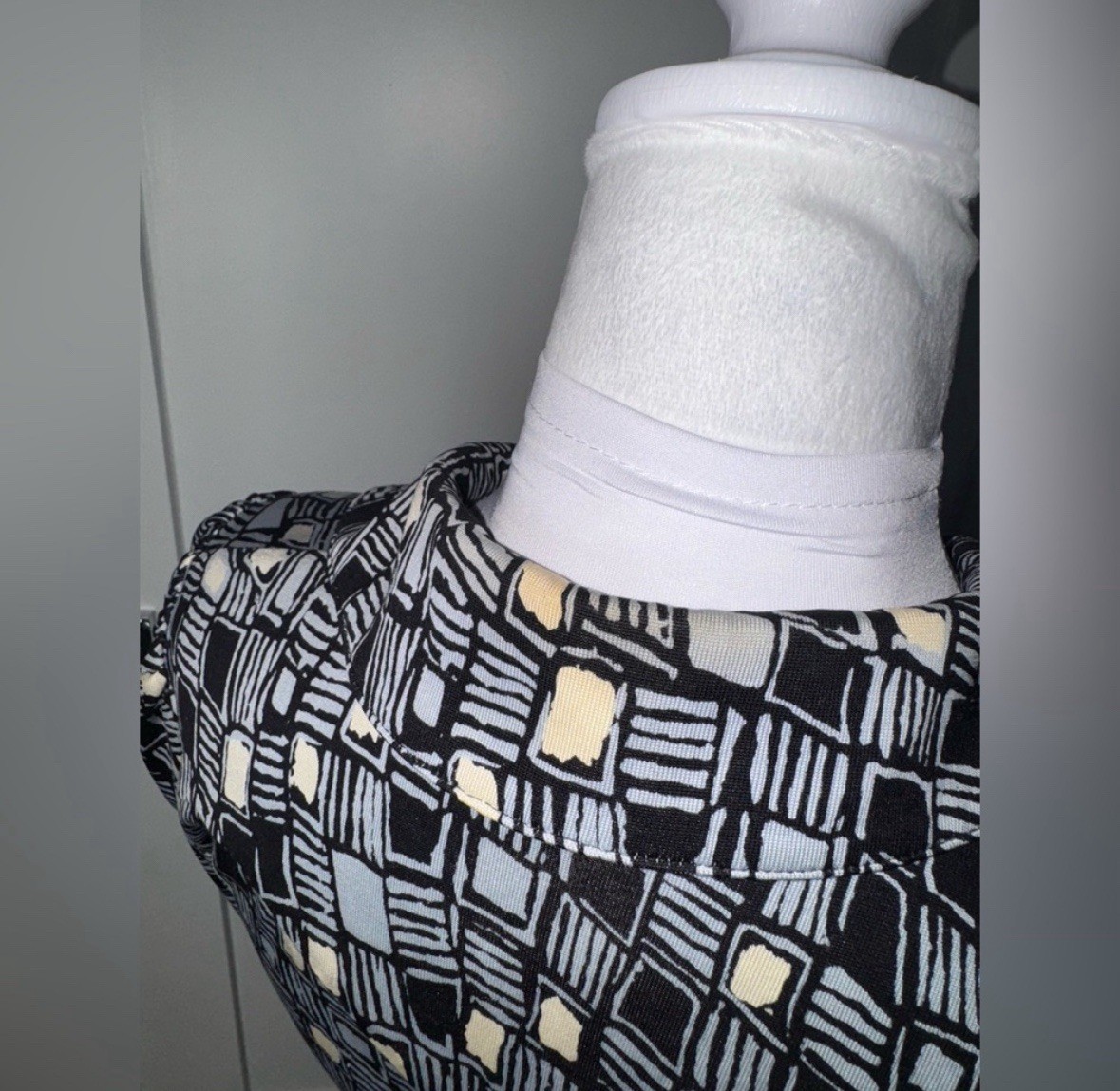 Diane von Furstenberg Silk Collared Printed Dress/Size 6