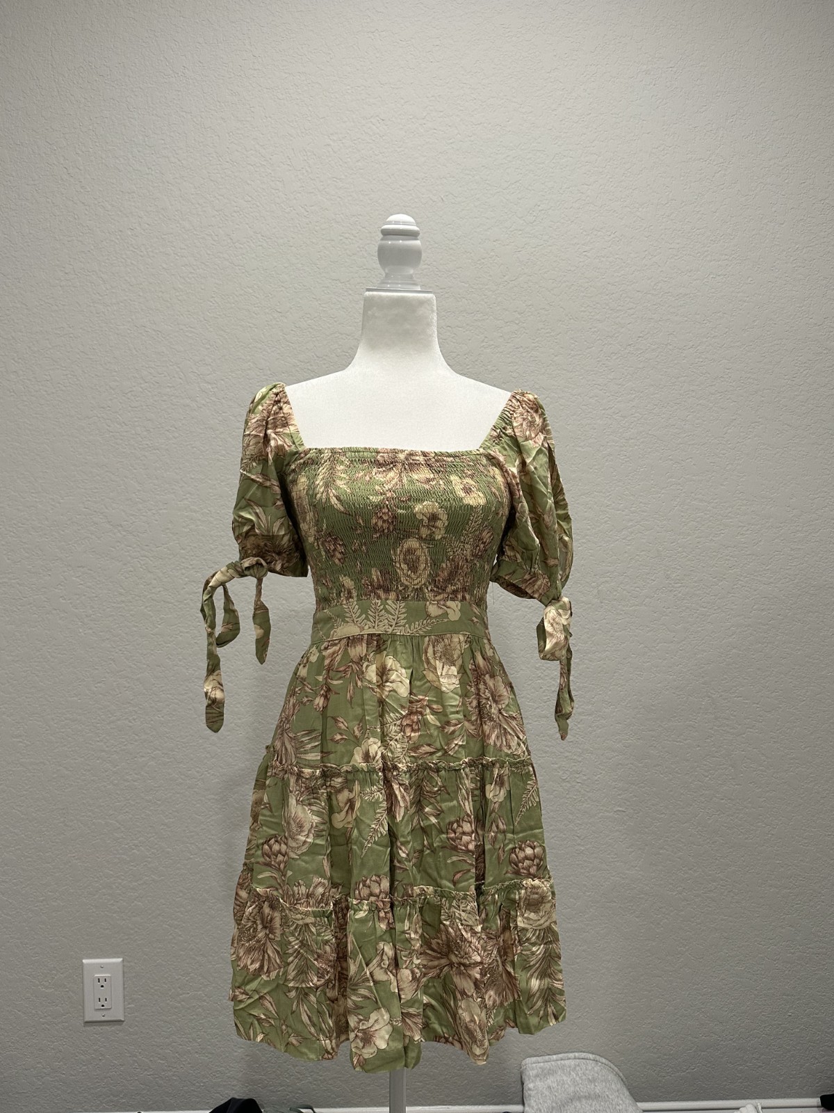 AguaBendita Green Off the Shoulder Dress, floral design, new w/out tags, size XS