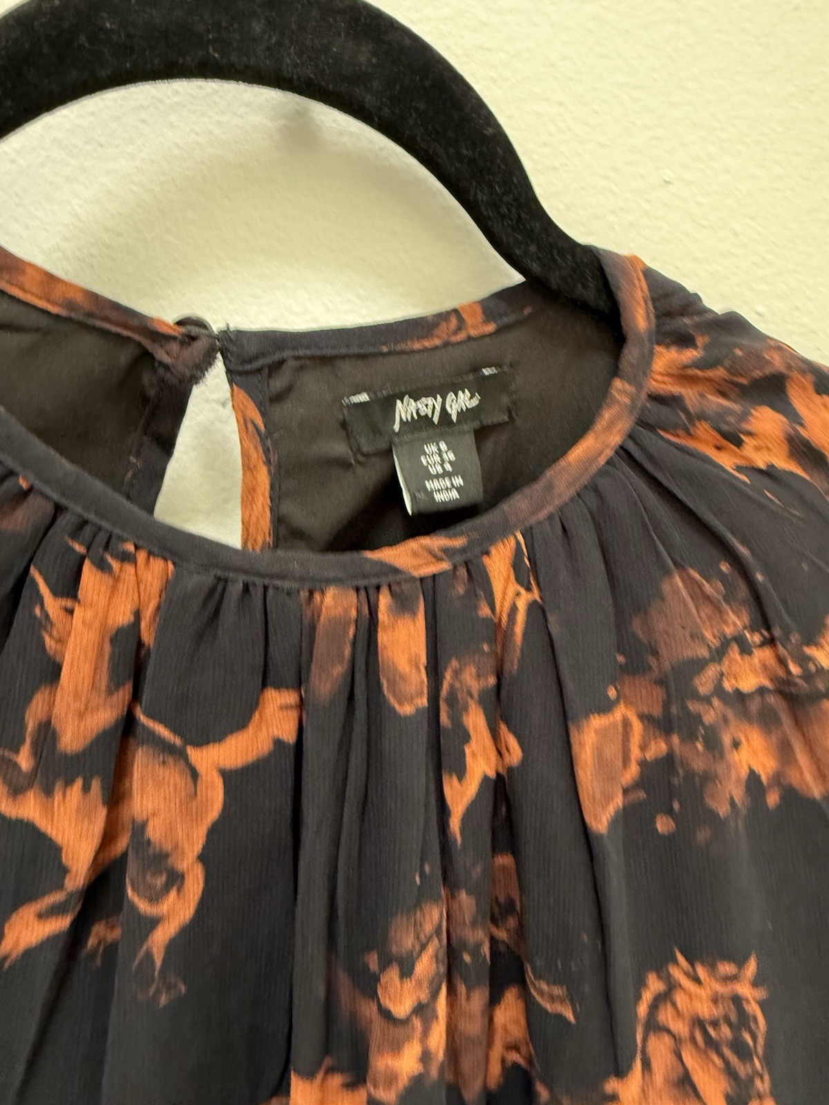 Nasty Gal Stallion Horse Print Ruffle Bell Sleeve Mini Dress Black Rust US 8