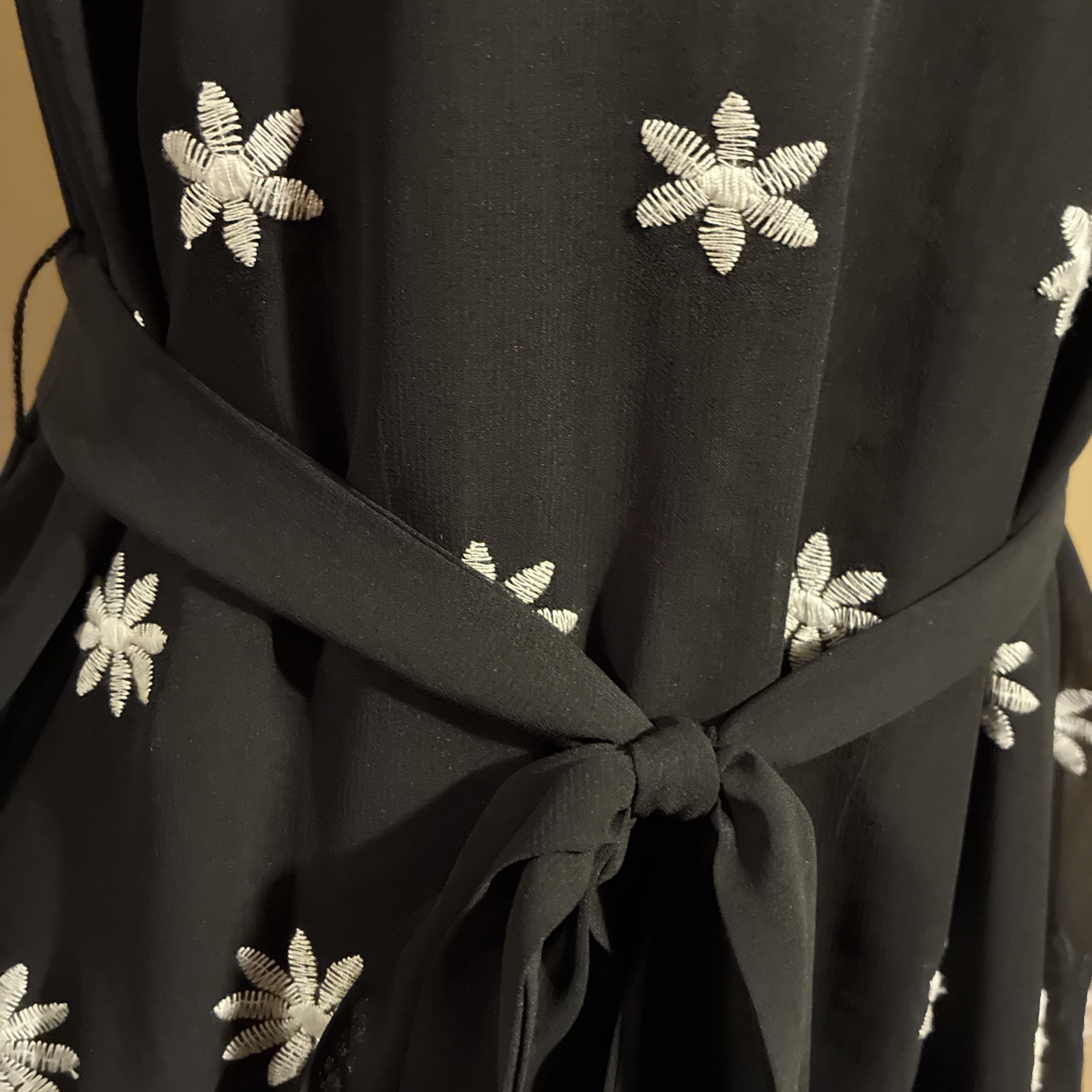 Miami Embroidered Floral Black White Scalloped Hem Sun Dress w/Tie Belt, S.