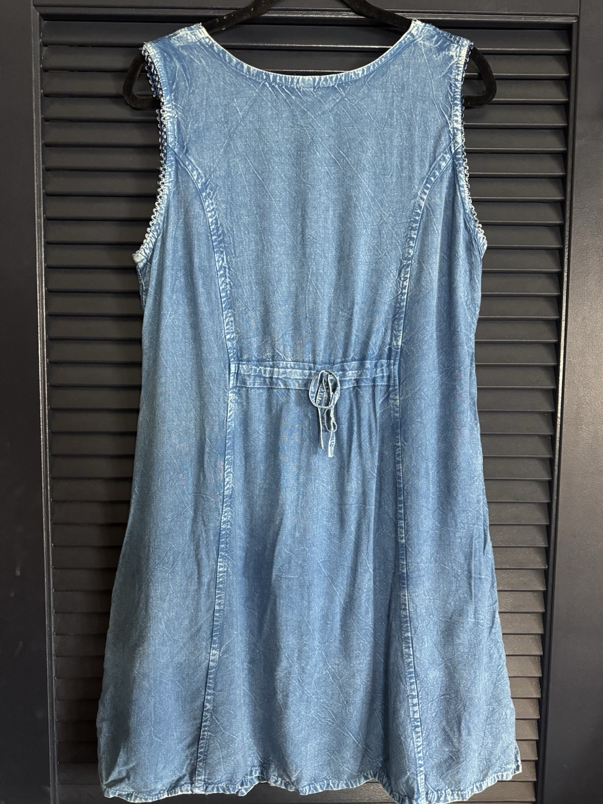 Raya Sun Blue Chambray Sleeveless Embroidered Dress Size M Boho Cottagecore
