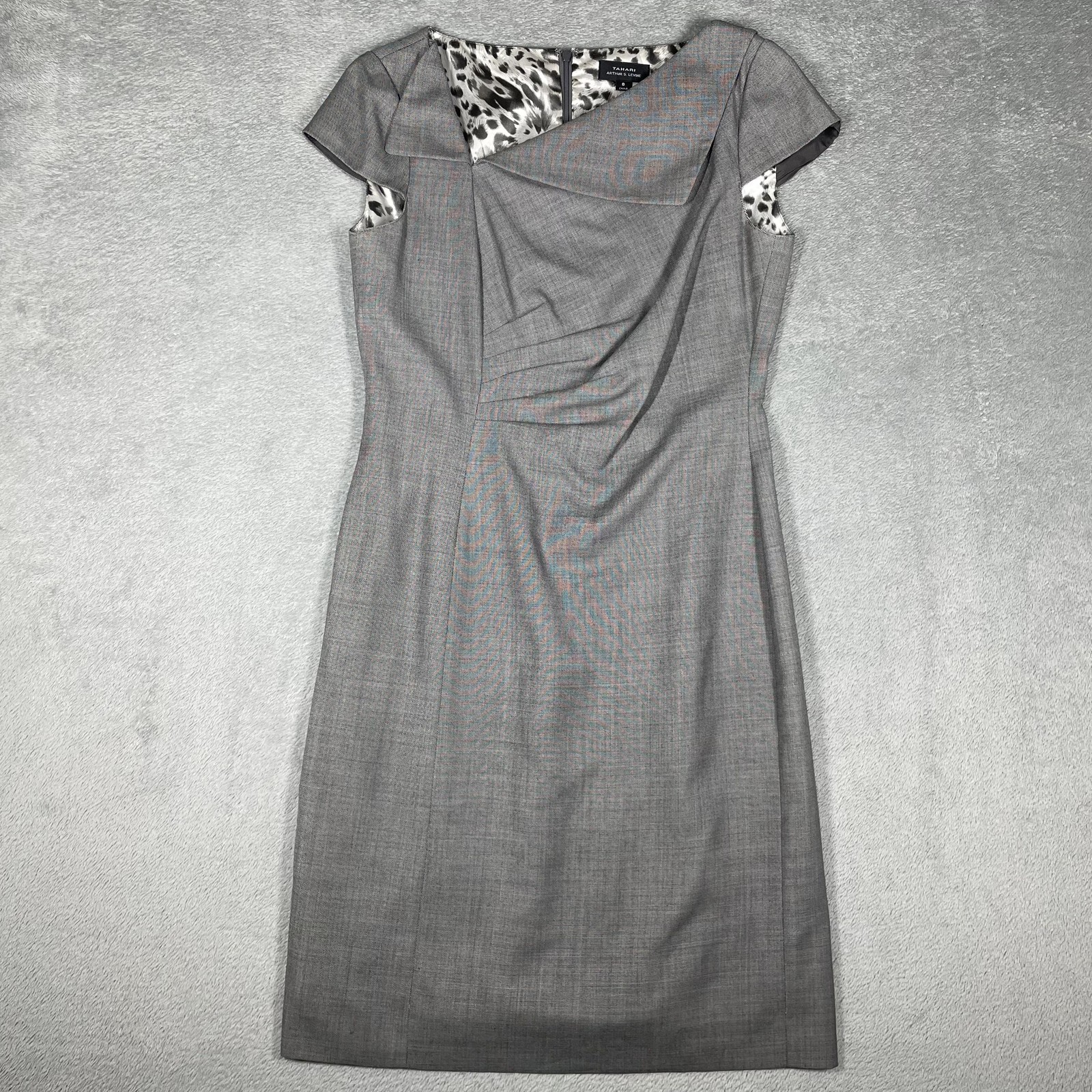 Tahari Arthur S. Levine Dress Womens 8 Gray Sheath Knee Length Pleated
