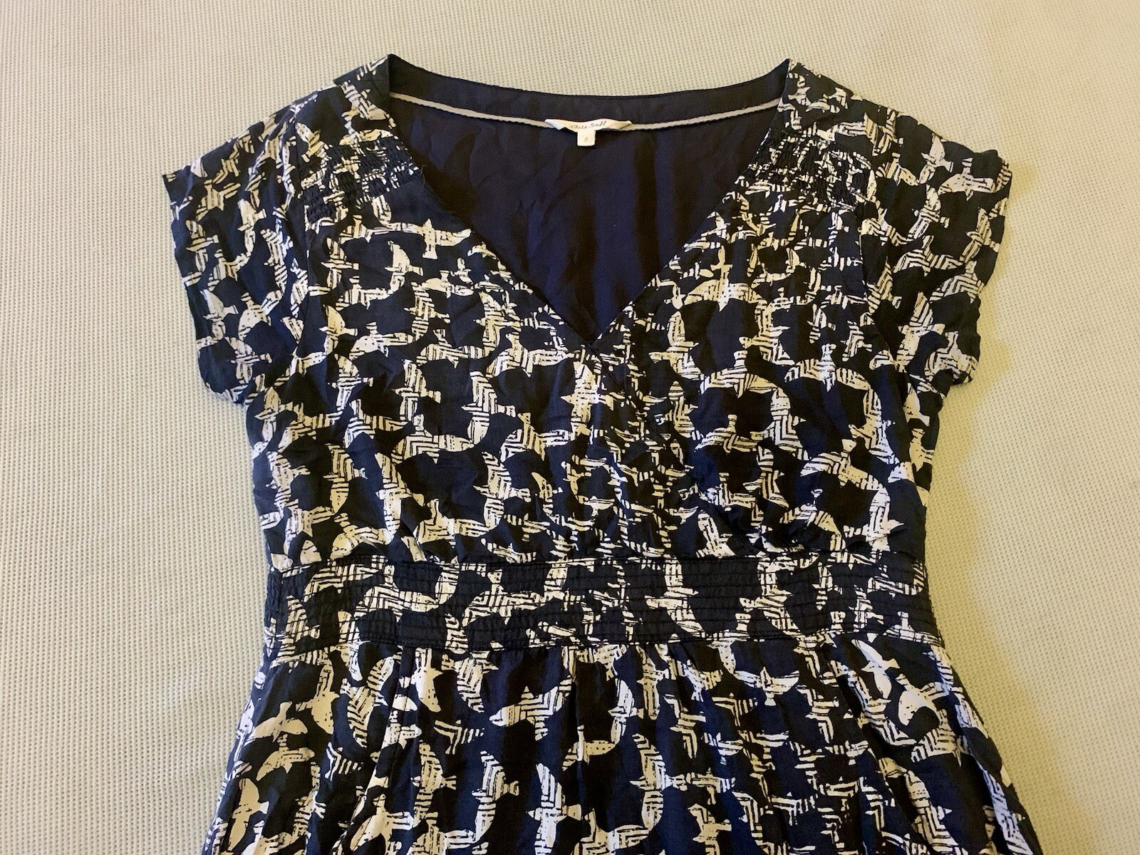 WHITE STUFF, Dark Moonlight-Dove Print-V Neck-Short Sleeve-Lined-Dress. Size 8