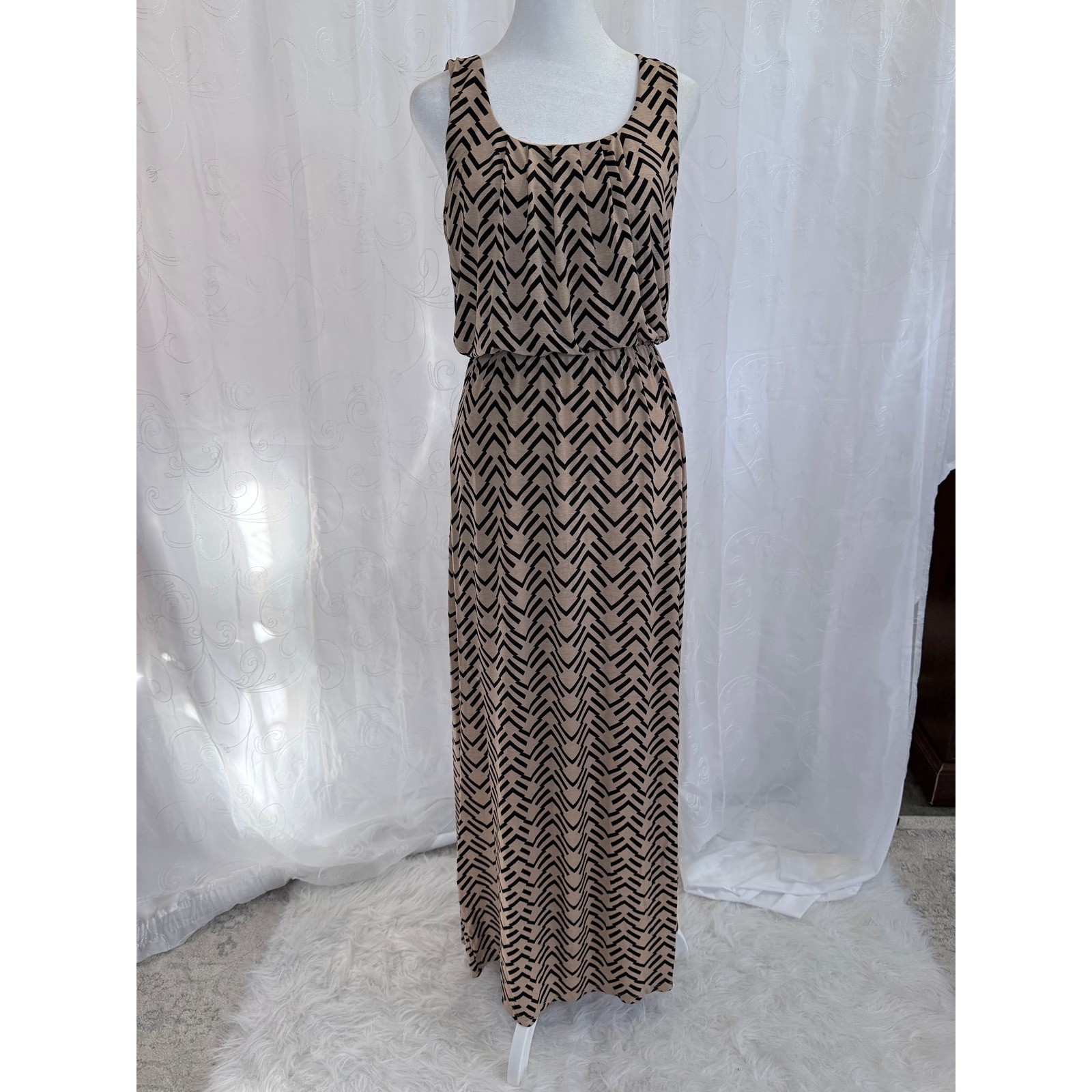 Three Pink Hearts Trixxi Womens Geometric Chevron Maxi Dress Black Taupe Small