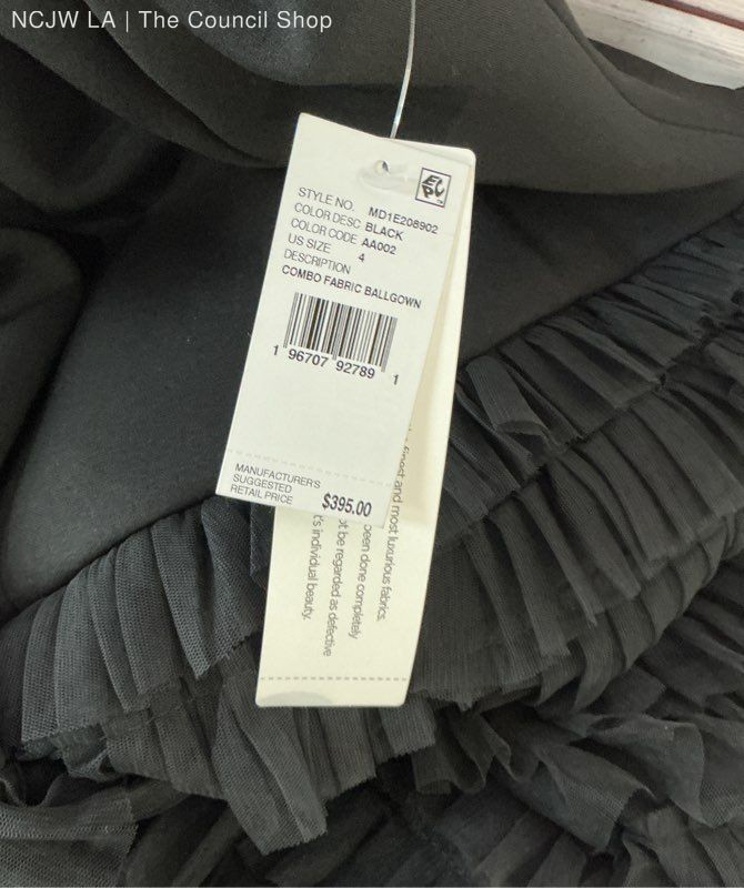 NWT Aidan Mattox Off Shoulder Long Dress with ruffled tulle Size 4 Retail $395