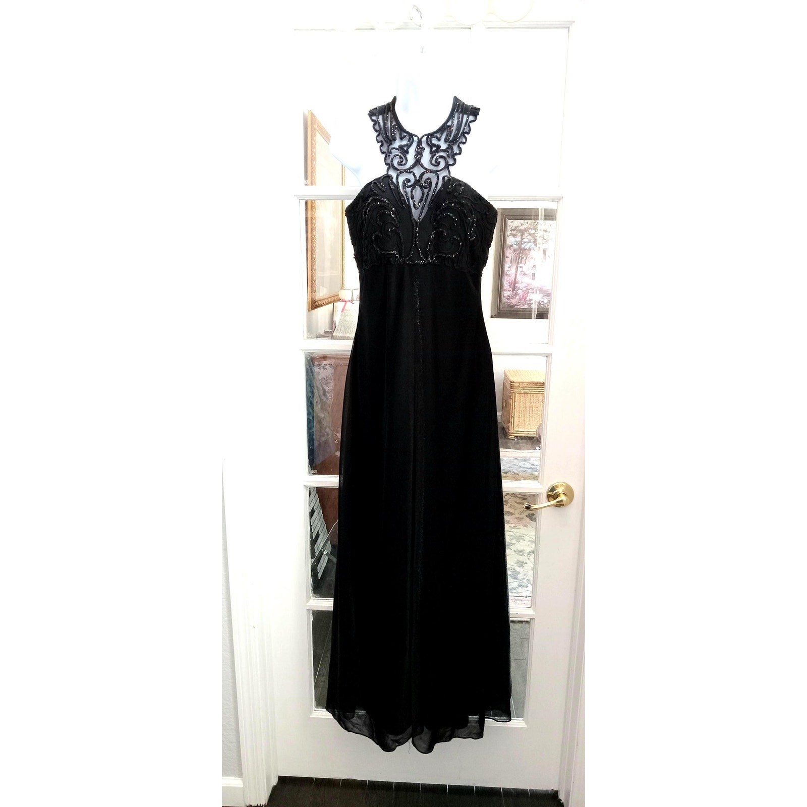 Alfred Angelo Black Sequin Gown: Elegant Formal Dress, Size 9/10
