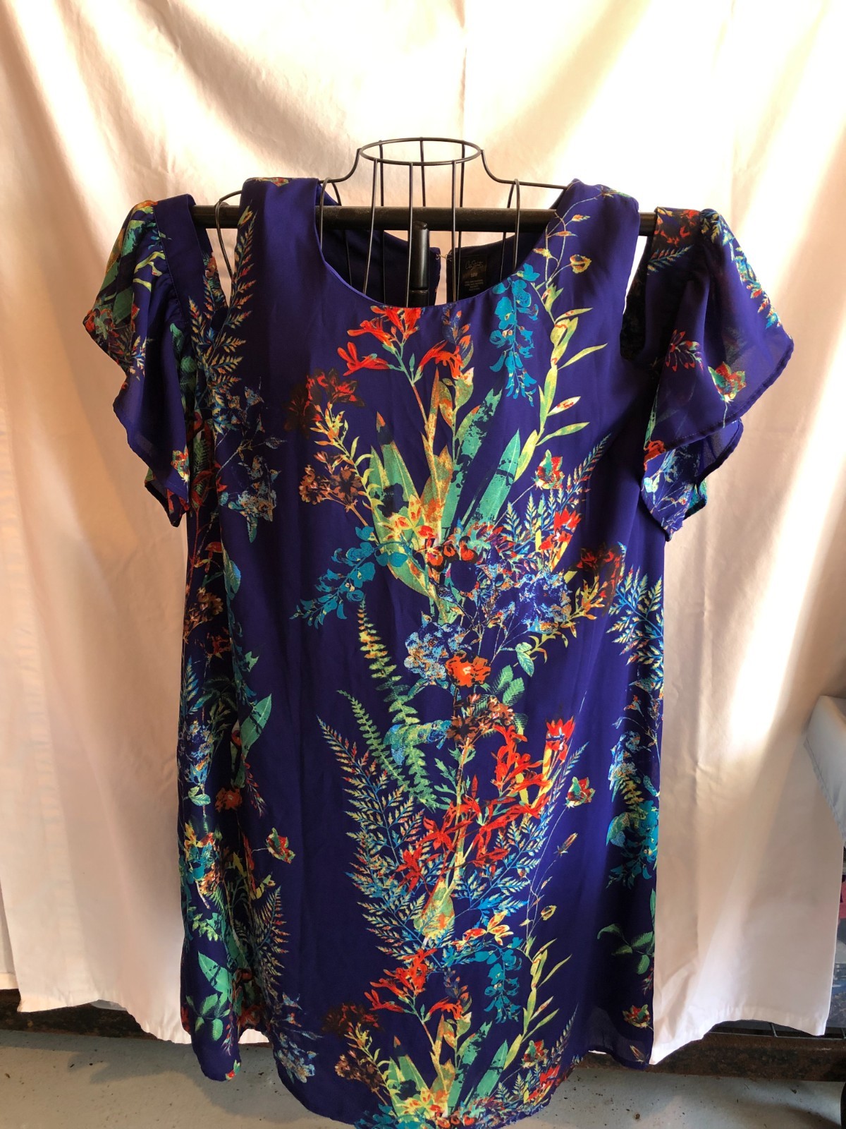City Streets 18W Blue Short Sleeve Floral Dress – 24″ Pit to Pit