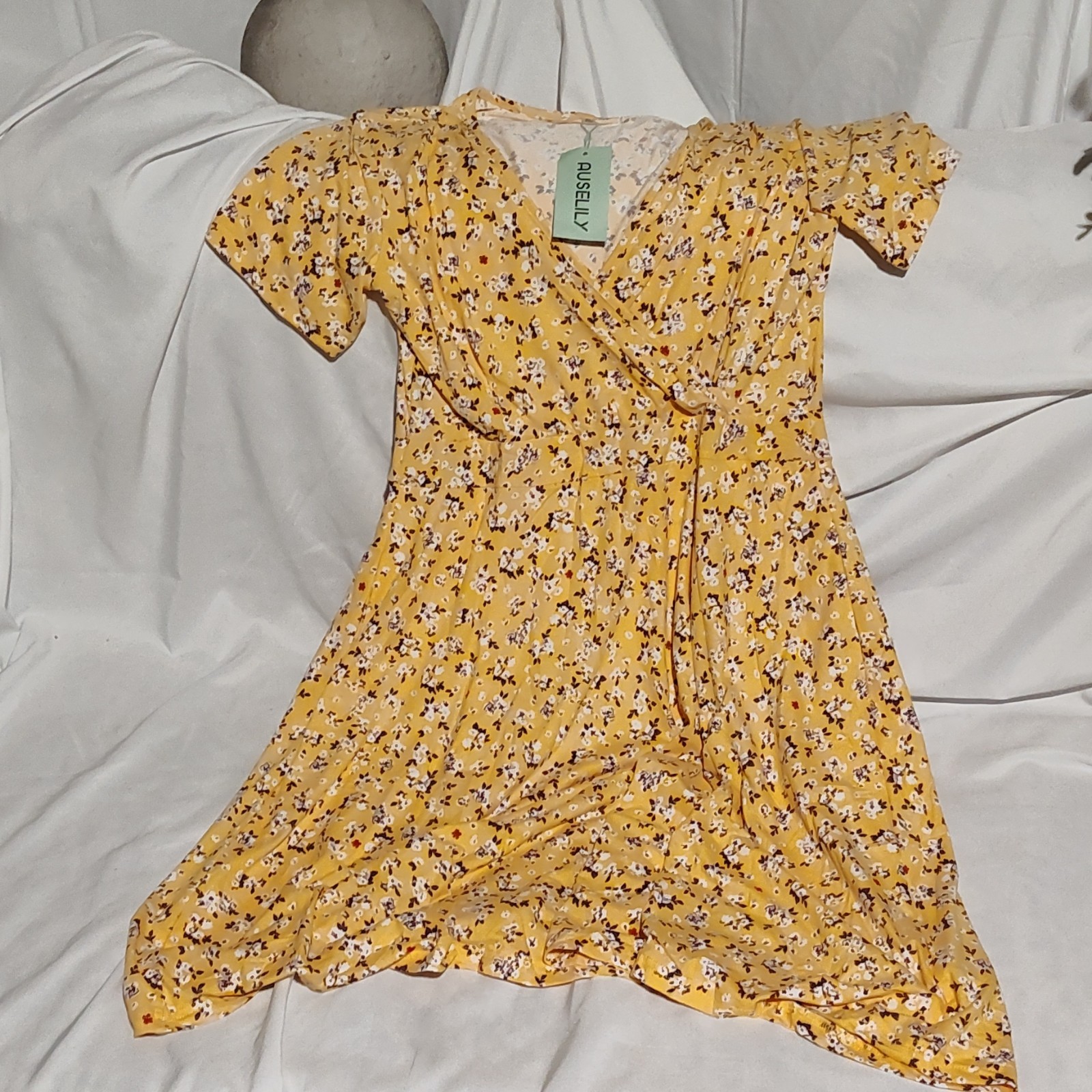 AUSELILY Yellow Floral Wrap Dress XL Short Sleeve V-Neck Knee Length