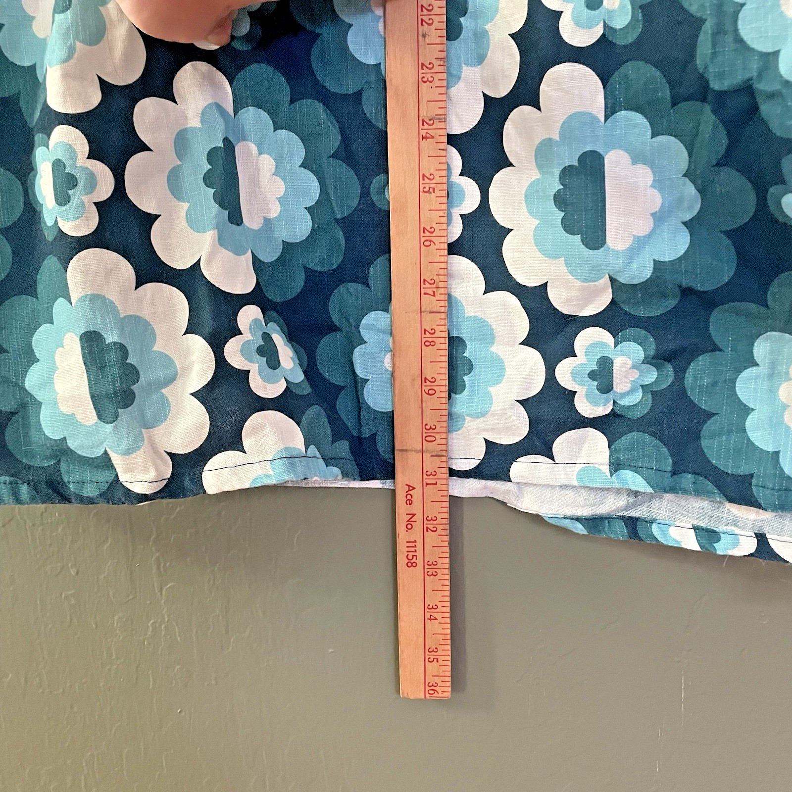 Lesley Evers Blue Zinnia Flowers Retro Floral Print Sleeved Dress with Pockets
