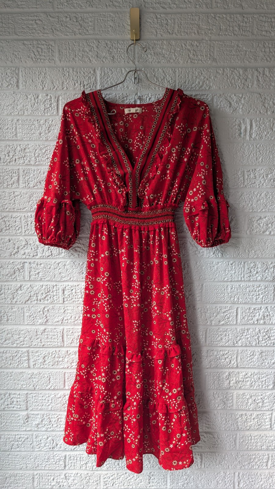 Beth Dutton style Red Max Studio Small floral empire waist V-neck dress