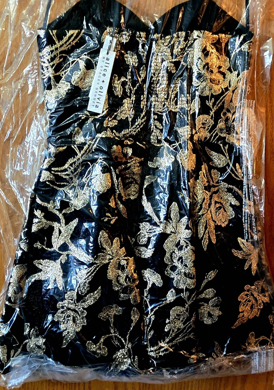 ALICE &OLIVIA (6) DANIELA BLACK/GOLD STRUCTURED MINI DRESS NWT MSRP$595
